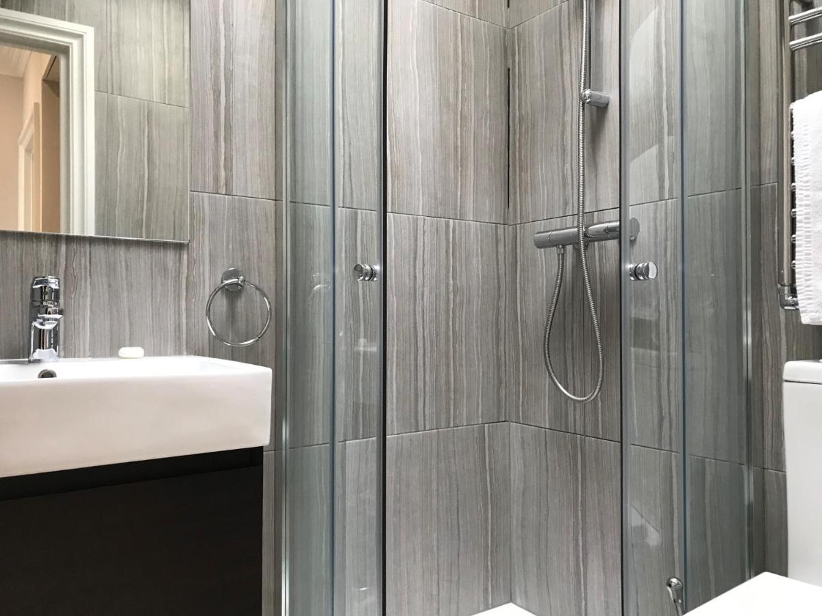 לונדון 25 Ongar Road By Viridian Apartments מראה חיצוני תמונה